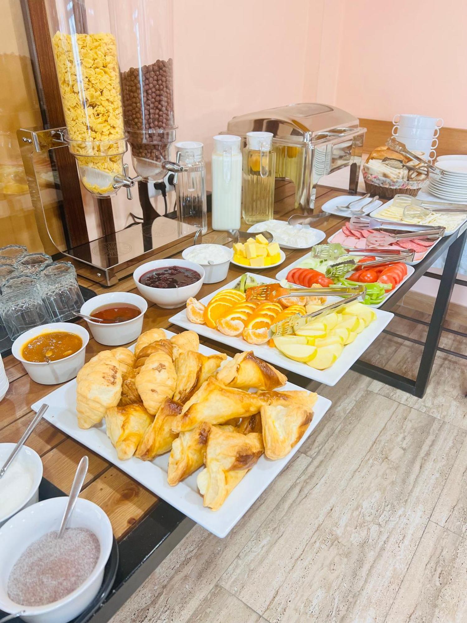Marnar Hotel Yerevan Luaran gambar
