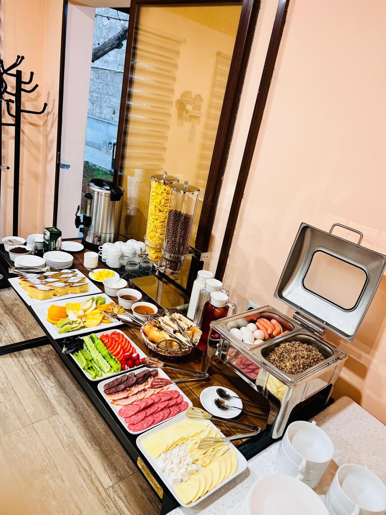 Marnar Hotel Yerevan Luaran gambar
